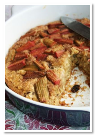 Gâteau amande-rhubarbe Gâteau amande-rhubarbe