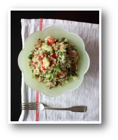 Salade printanière de quinoa , vinaigrette au miel Salade printanière de quinoa , vinaigrette au miel